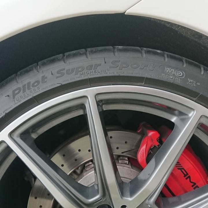 メルセデスベンツGTS　ホイール２本リペア　施工後